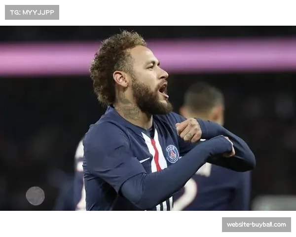 巴黎三中卫体系应对摩纳哥反击 阿什拉夫边路往返成战术核心